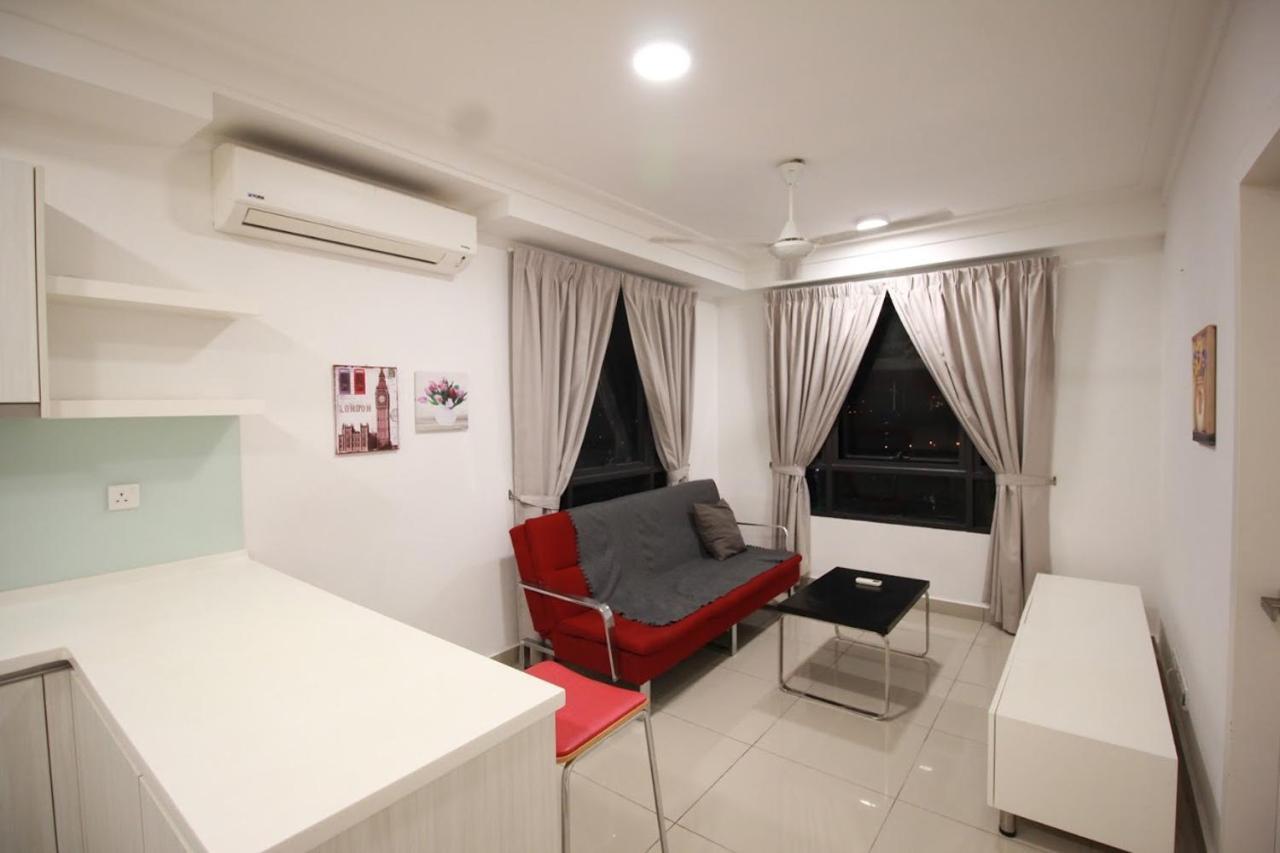 Abz Apartment @ Solstice Cyberjaya Exteriör bild